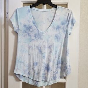 American Eagle Soft & Sexy Blue Tie Dye V-Neck T-Shirt • Women’s Casual Top